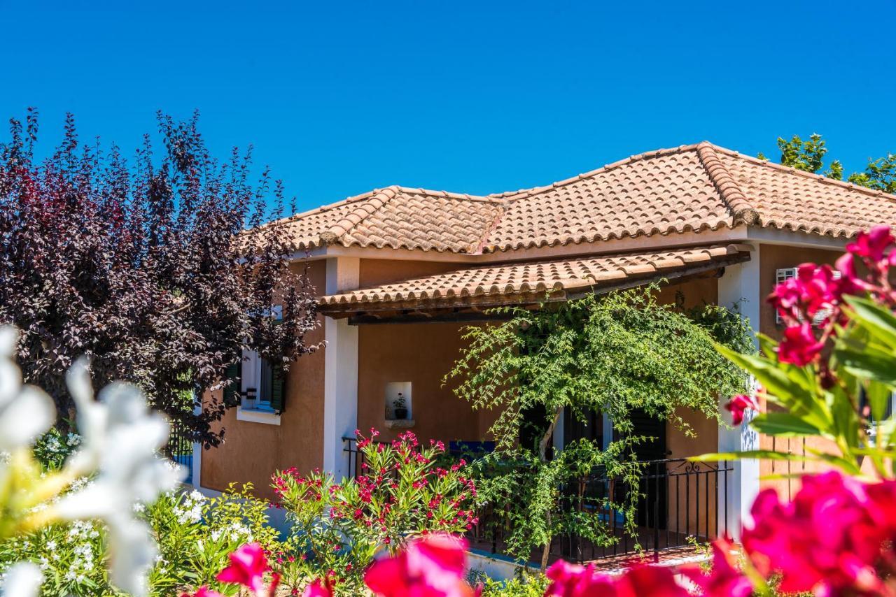 Nemorosa Holiday Houses Méson Yerakaríon エクステリア 写真